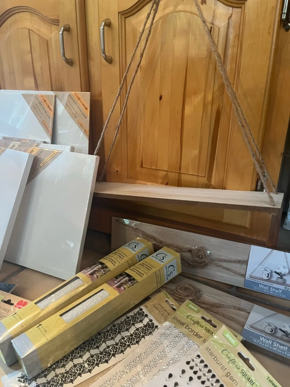Assorted Craft Bundle 21 pieces Home Wall Decor Display Shelves, Canvas